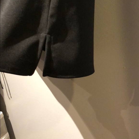 Banana Republic Petite Sleeveless Top - Picture 3 of 4